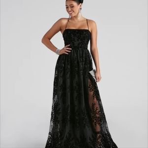 Windsor Desiree formal flocked mesh dress xl